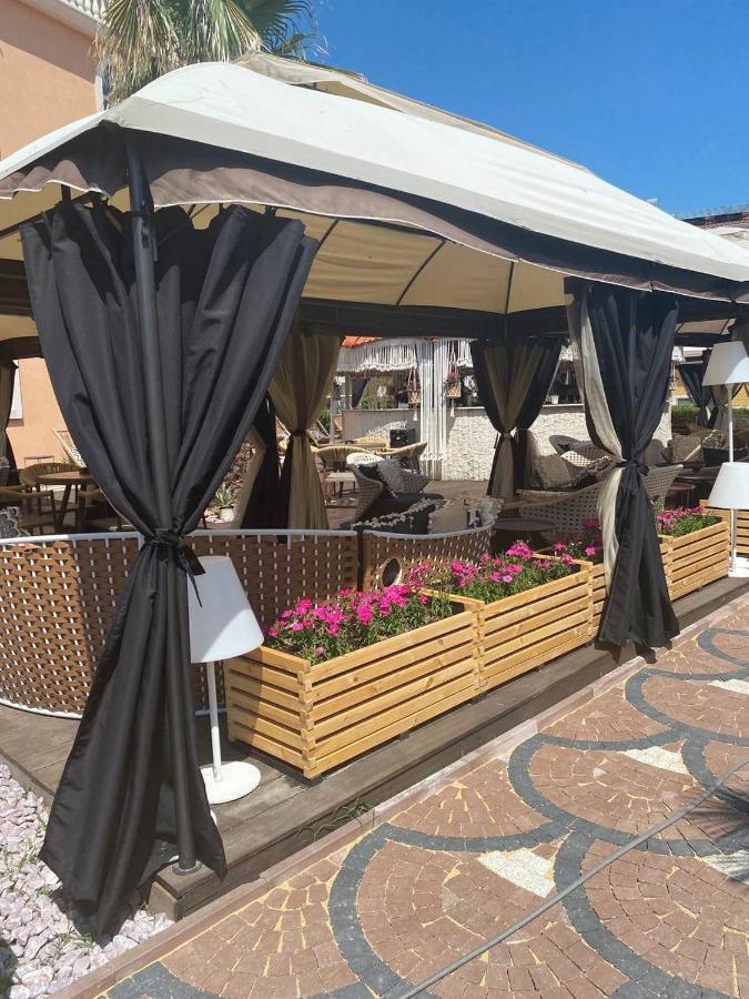 Hacienda Beach Complex- Nicoleta Apartment Sozopol Buitenkant foto
